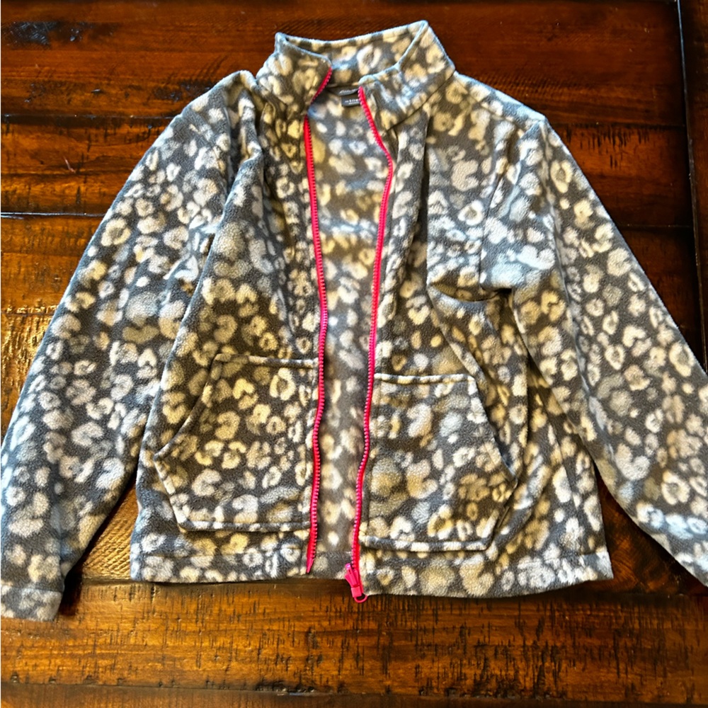 Eddie Bauer size 7/8 light/medium fleece